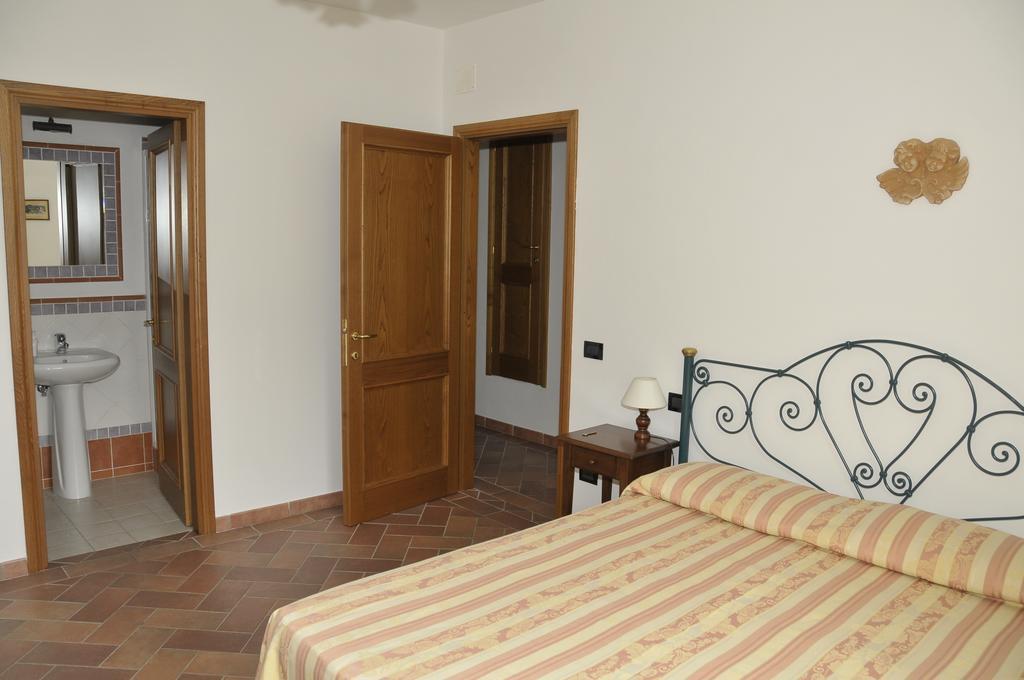 Agriturismo Renai E Monte II Gambassi Terme Luaran gambar