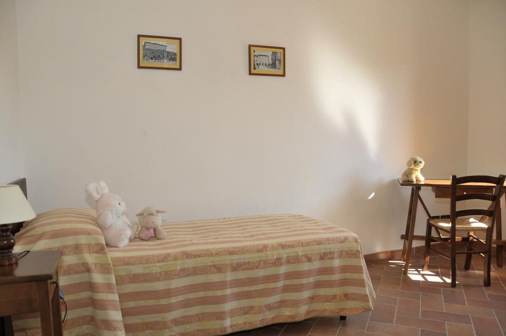 Agriturismo Renai E Monte II Gambassi Terme Luaran gambar